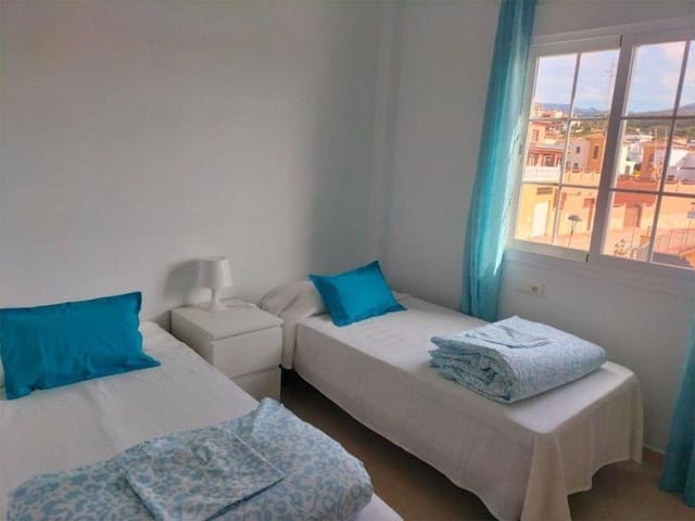 2 soverom Penthouse til leie i Urbanización Santa Rosa, Torrox - € 900 (Ref: 9605357)