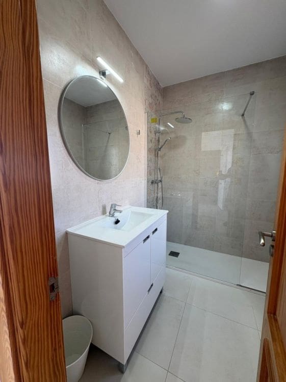 2 soverom Penthouse til leie i Torrox-Costa - € 900 (Ref: 9605357)