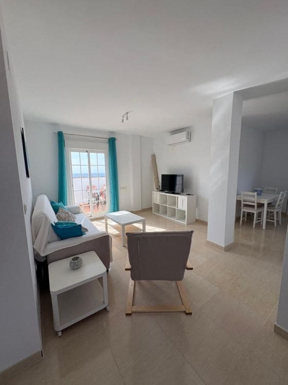 2 soverom Penthouse til leie i Torrox-Costa - € 900 (Ref: 9605357)