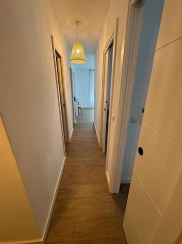 2 quarto Apartamento para arrendar em Torre del Mar, Vélez-Málaga com piscina - 950 € (Ref: 9605364)