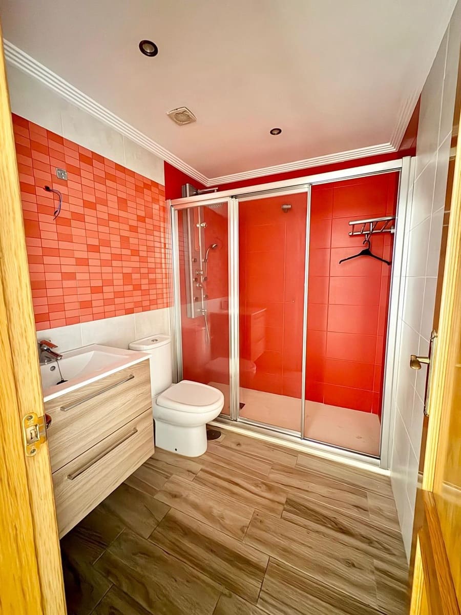 4 soveværelse Lejlighed til salg i Caleta de Velez med swimmingpool - € 370.000 (Ref: 9625938)