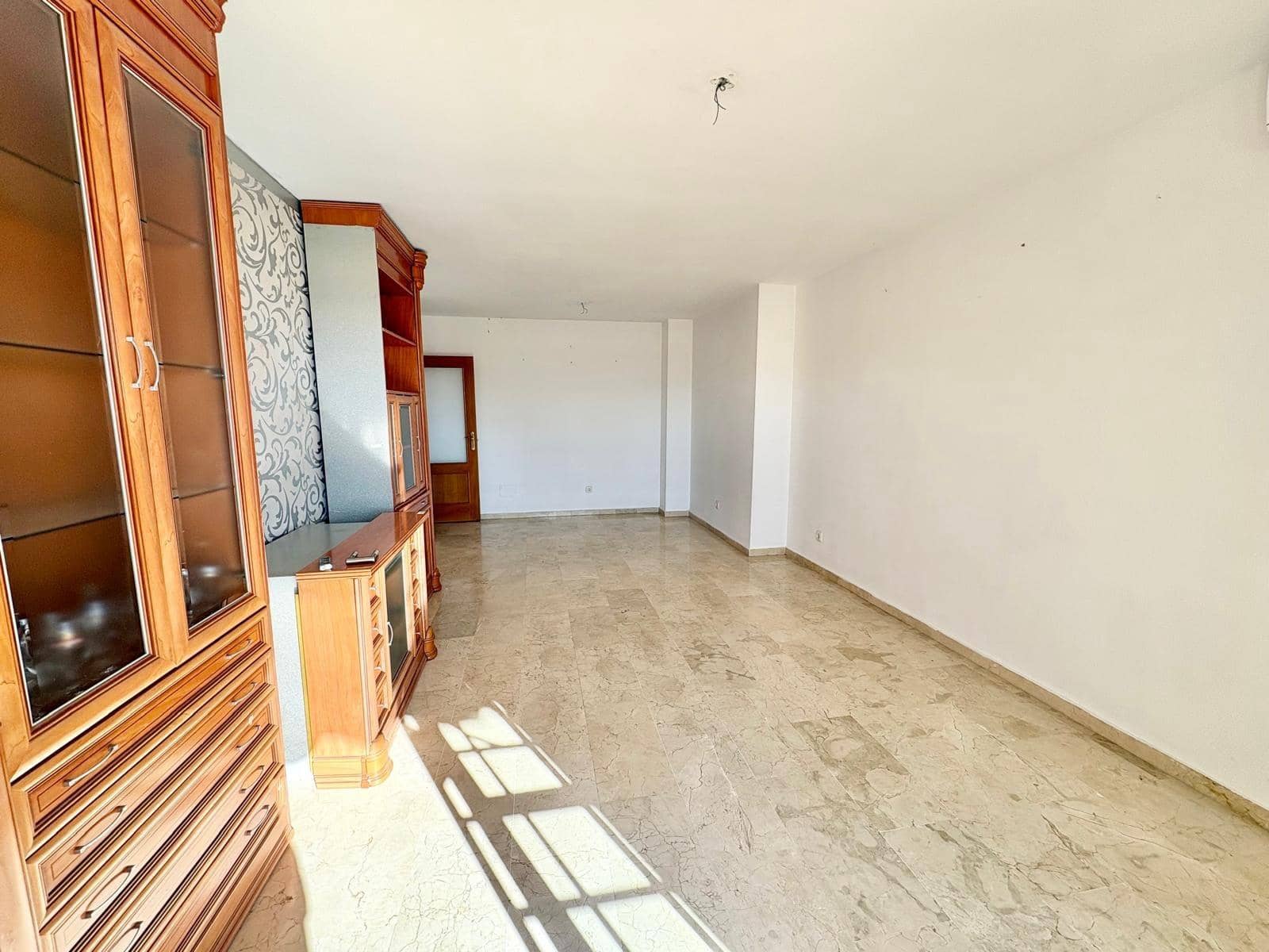 4 soveværelse Lejlighed til salg i Caleta de Velez med swimmingpool - € 370.000 (Ref: 9625938)