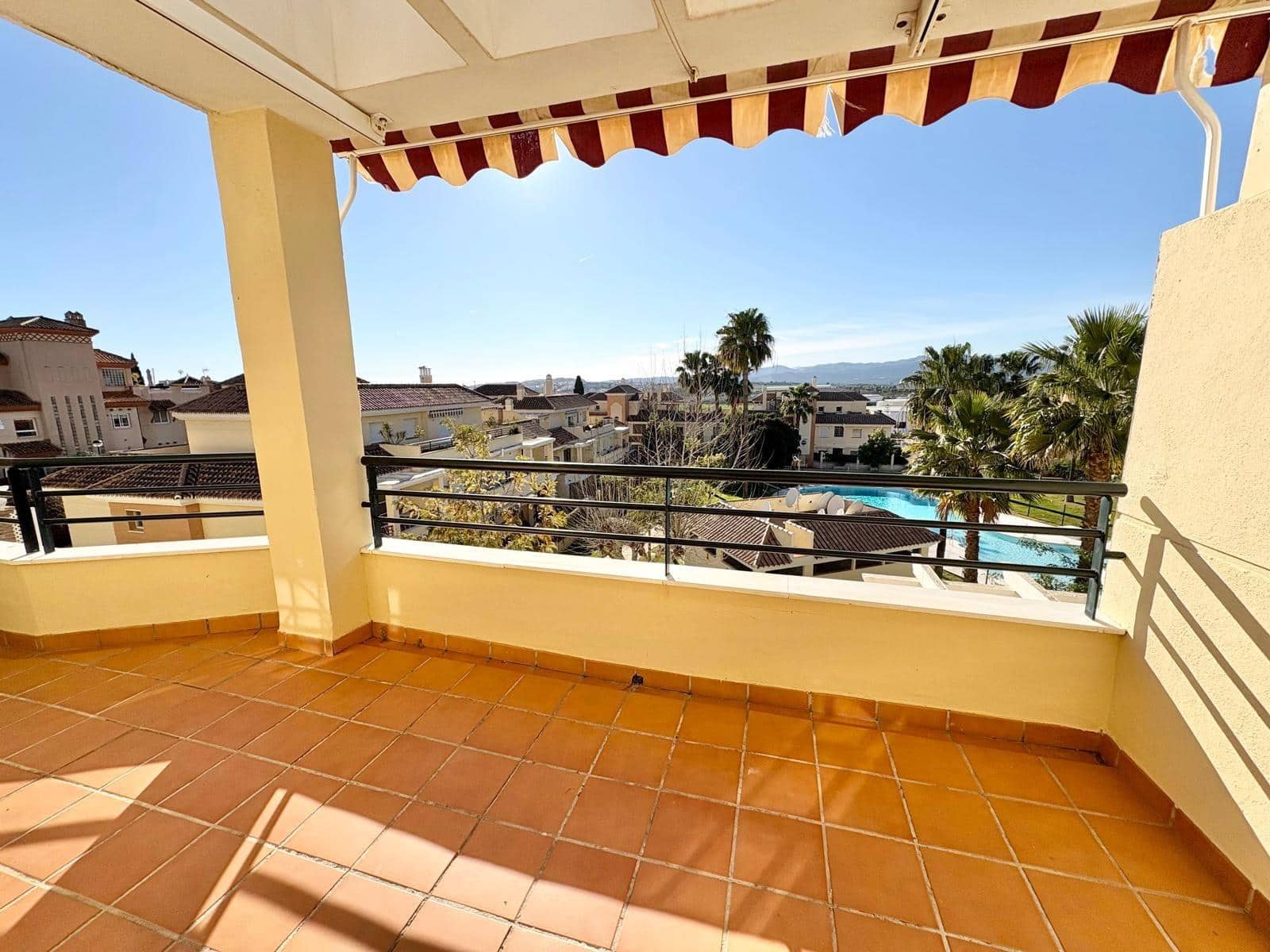 4 soveværelse Lejlighed til salg i Caleta de Velez med swimmingpool - € 370.000 (Ref: 9625938)