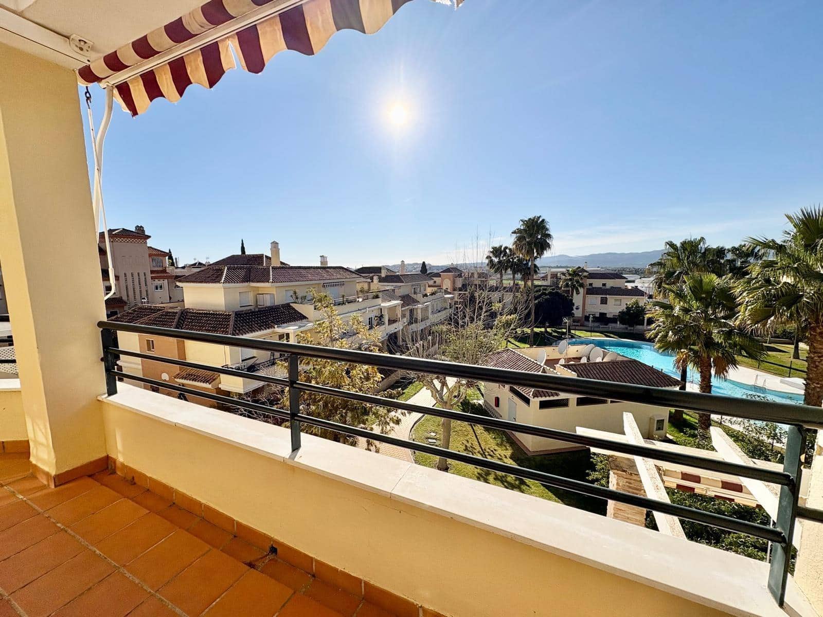 4 soveværelse Lejlighed til salg i Caleta de Velez med swimmingpool - € 370.000 (Ref: 9625938)