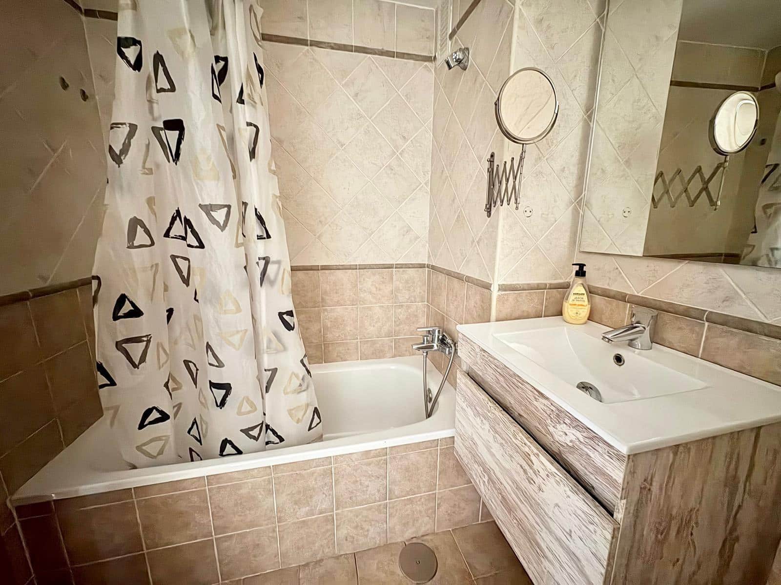 4 soveværelse Lejlighed til salg i Caleta de Velez med swimmingpool - € 370.000 (Ref: 9625938)