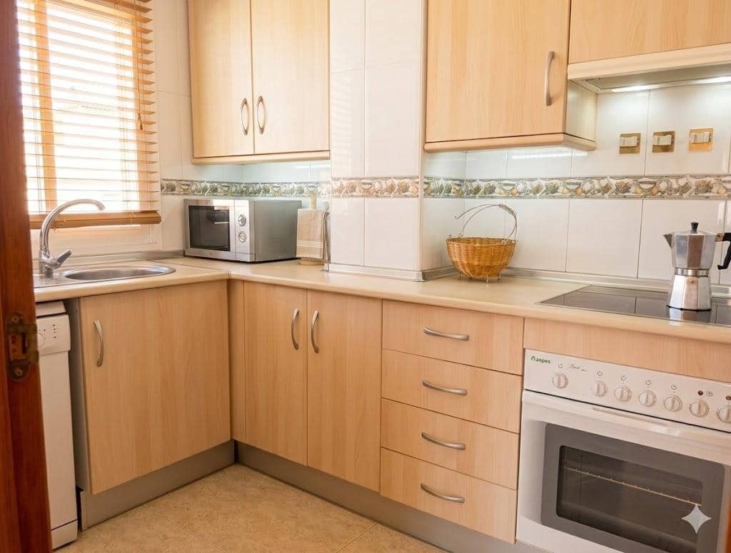 3 sypialnia Penthouse do wynajęcia w Torrox-Costa - 1 700 € (Ref: 9644935)