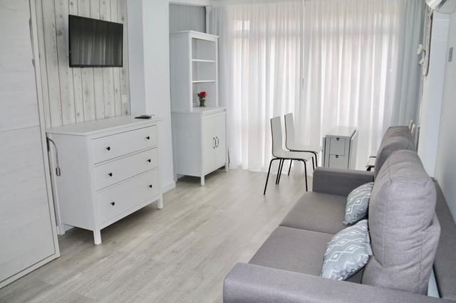 Studio zu vermieten in Torre del Mar, Vélez-Málaga mit Pool - 750 € (Ref: 9644937)