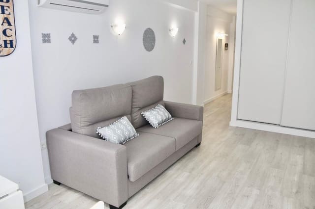Studio zu vermieten in Torre del Mar, Vélez-Málaga mit Pool - 750 € (Ref: 9644937)