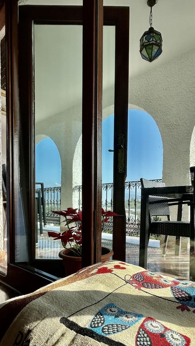 Chalet en Almayate en venta con piscina garaje - 1.300.000 € (Ref: 9651860)