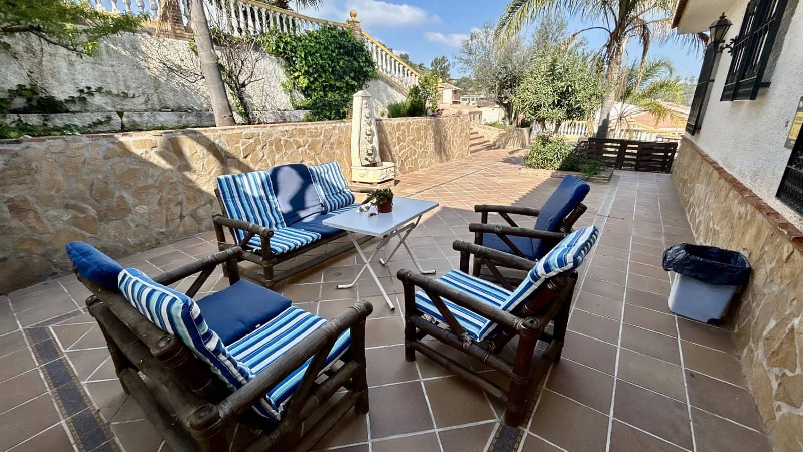 Chalet en Almayate en venta con piscina garaje - 1.300.000 € (Ref: 9651860)