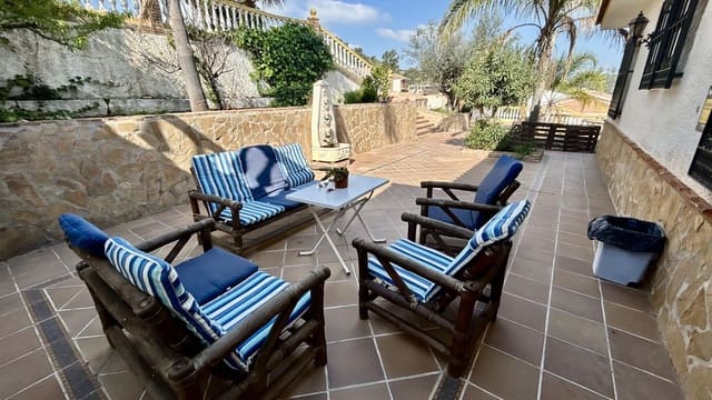 4 sypialnia Willa na sprzedaż w Almayate, Vélez-Málaga z basenem garażem - 1 300 000 € (Ref: 9651860)