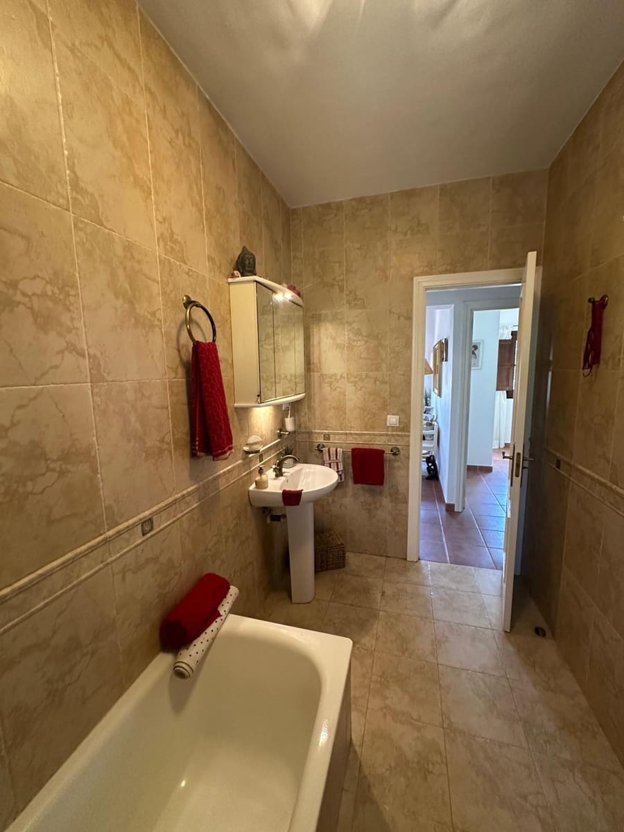 3 sypialnia Finka/Dom wiejski na sprzedaż w Benamargosa z garażem - 350 000 € (Ref: 9651861)