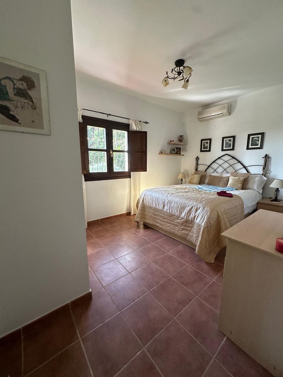 3 sypialnia Finka/Dom wiejski na sprzedaż w Benamargosa z garażem - 350 000 € (Ref: 9651861)