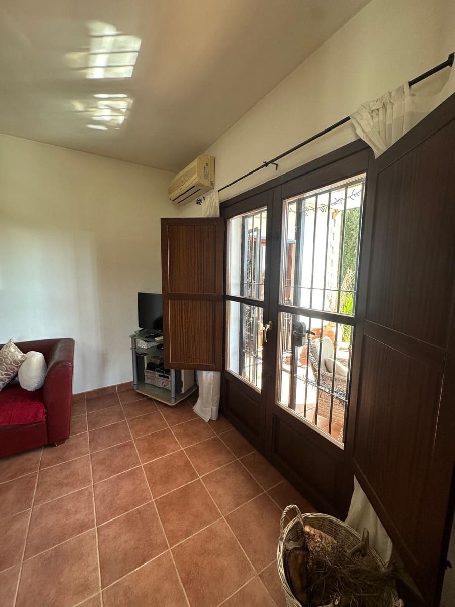 3 sypialnia Finka/Dom wiejski na sprzedaż w Benamargosa z garażem - 350 000 € (Ref: 9651861)