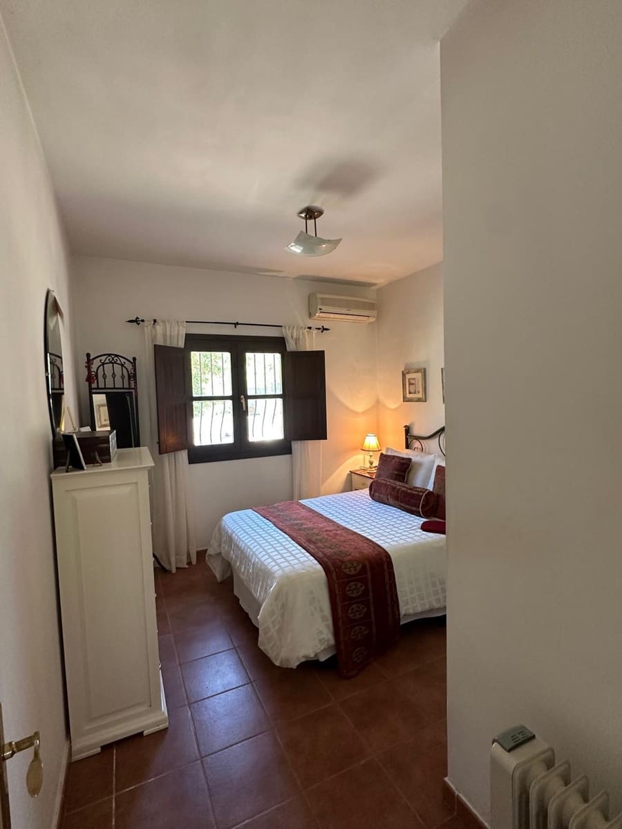 3 sypialnia Finka/Dom wiejski na sprzedaż w Benamargosa z garażem - 350 000 € (Ref: 9651861)