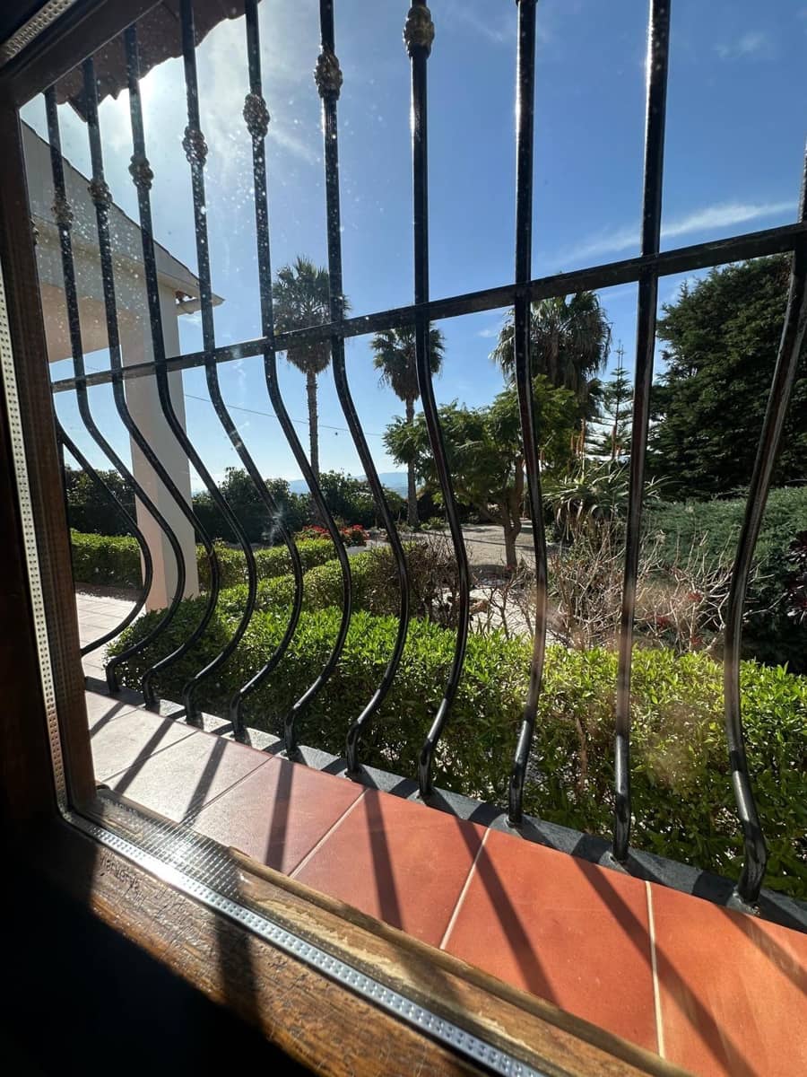 3 sypialnia Finka/Dom wiejski na sprzedaż w Benamargosa z garażem - 350 000 € (Ref: 9651861)