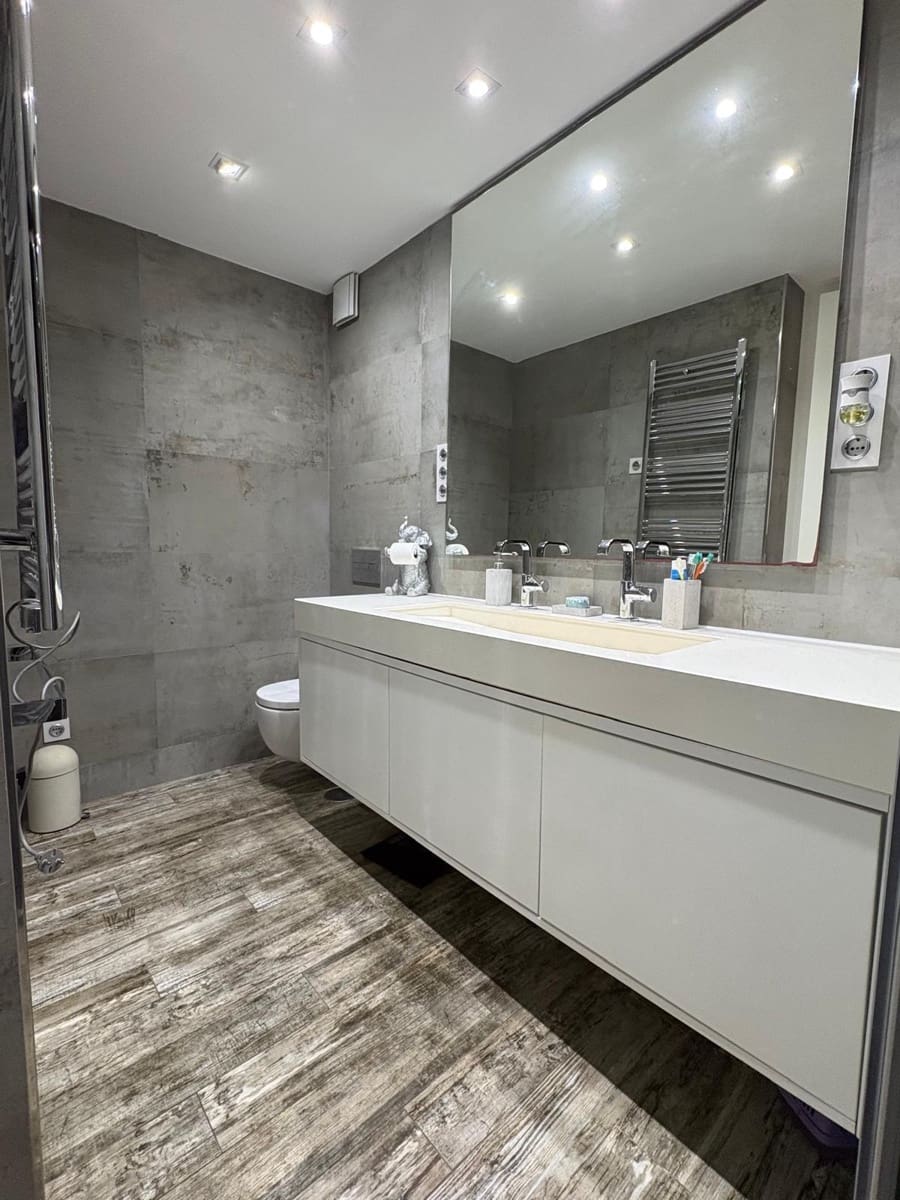 3 soveværelse Lejlighed til salg i Torre del Mar - € 449.000 (Ref: 9651862)