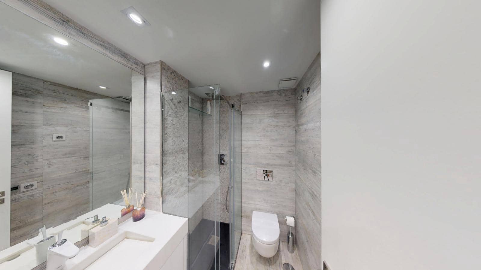 3 soveværelse Lejlighed til salg i Torre del Mar - € 449.000 (Ref: 9651862)