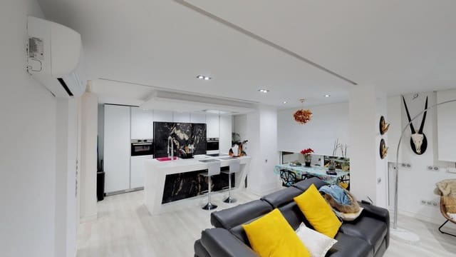 3 soveværelse Lejlighed til salg i Torre del Mar, Vélez-Málaga - € 449.000 (Ref: 9651862)