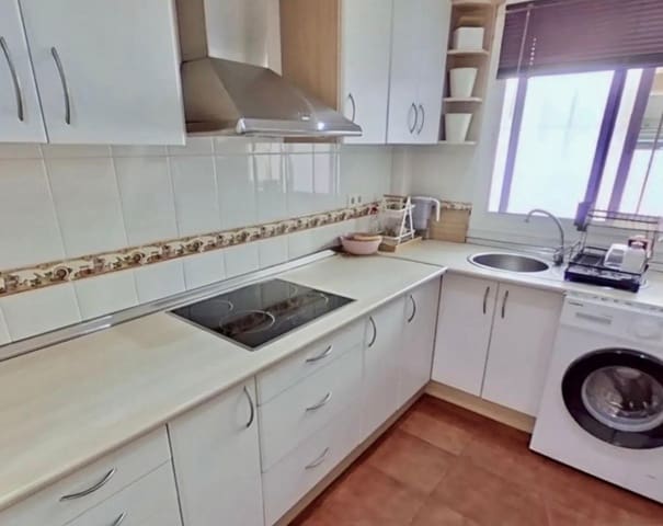 Penthouse de 2 chambres à louer à Rincón de la Victoria avec garage - 950 € (Ref: 9659348)