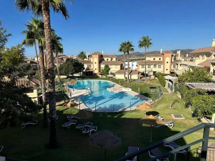 Appartement de 1 chambre à louer à Caleta de Velez avec piscine garage - 940 € (Ref: 9661923)
