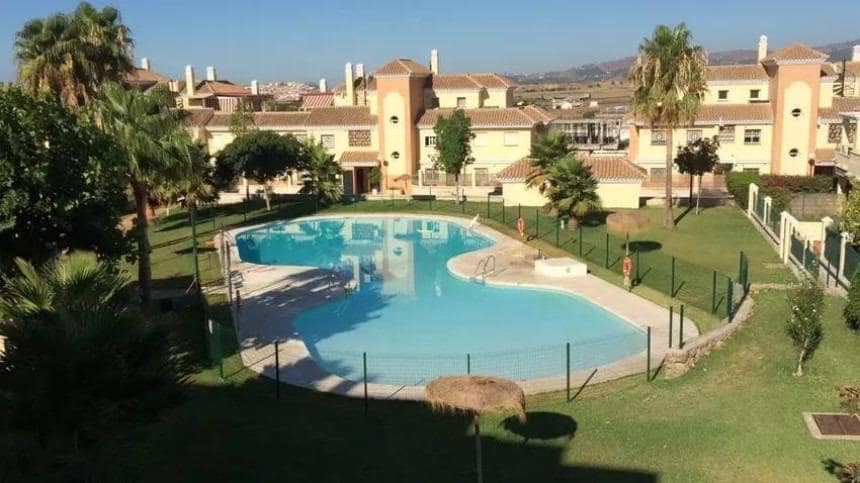 Appartement de 1 chambre à louer à Caleta de Velez avec piscine garage - 940 € (Ref: 9661923)