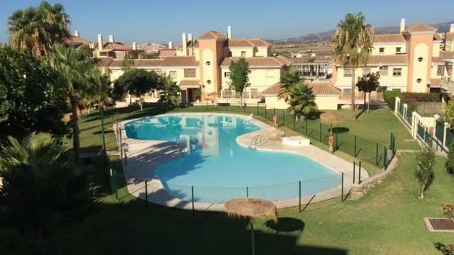 Appartement de 1 chambre à louer à Caleta de Vélez, Vélez-Málaga avec piscine garage - 940 € (Ref: 9661923)
