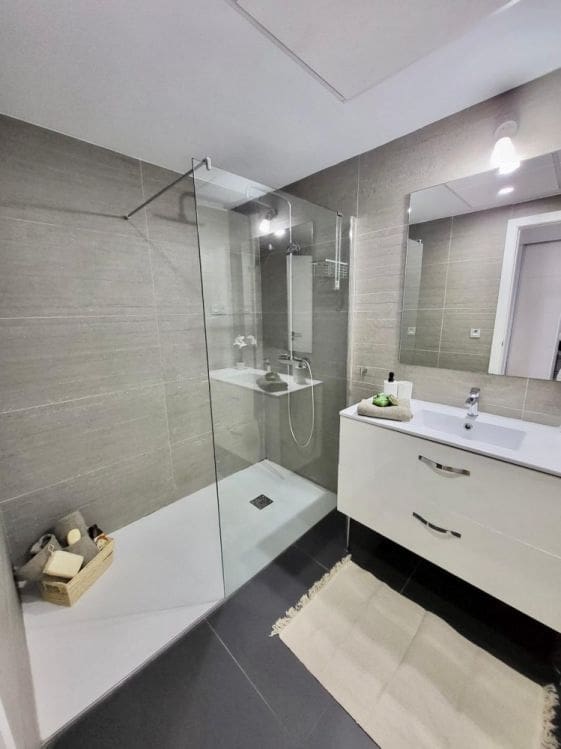 2 slaapkamer Appartement te huur in Rincon de la Victoria - € 1.600 (Ref: 9674134)