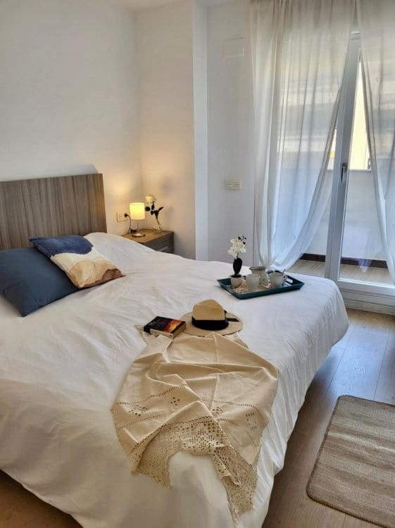 2 slaapkamer Appartement te huur in Rincon de la Victoria - € 1.600 (Ref: 9674134)