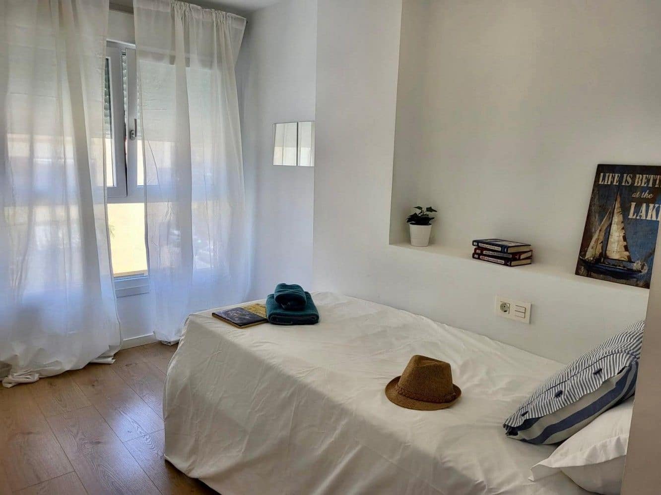 2 slaapkamer Appartement te huur in Rincon de la Victoria - € 1.600 (Ref: 9674134)