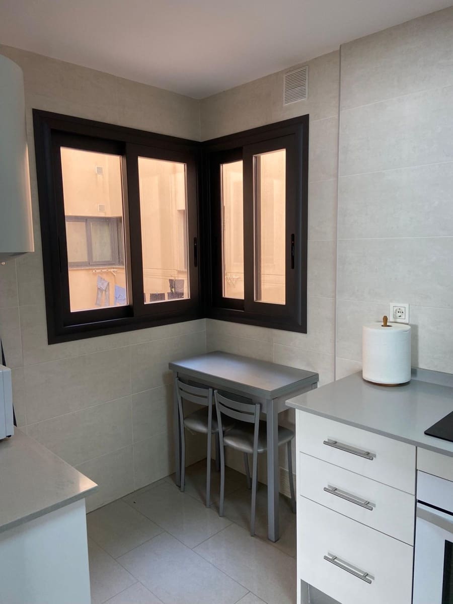 1 Zimmer Apartment zu vermieten in Velez-Malaga mit Pool - 850 € (Ref: 9674135)