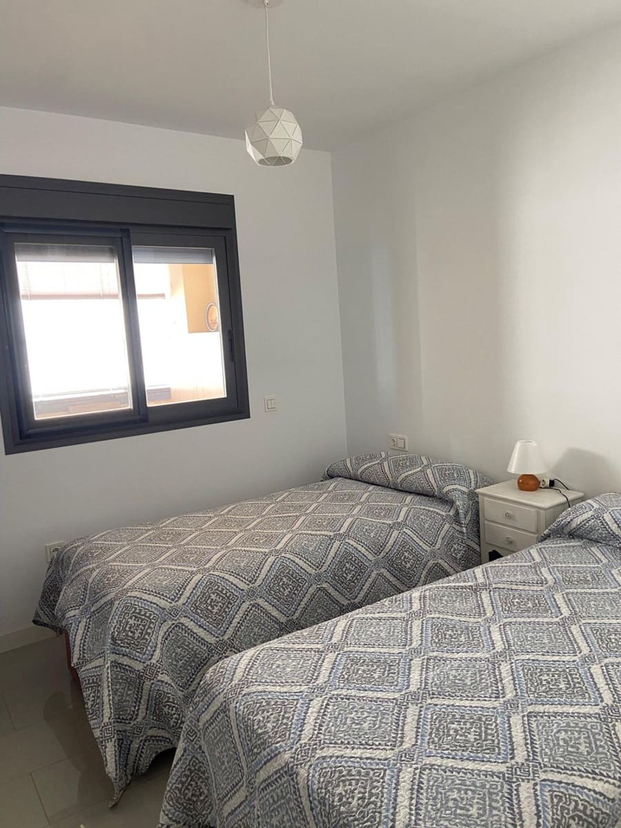 1 Zimmer Apartment zu vermieten in Velez-Malaga mit Pool - 850 € (Ref: 9674135)