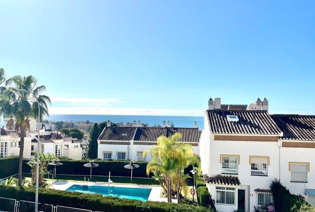 3 soverom Leilighet til leie i Pedregalejo, Málaga by - € 1 900 (Ref: 9677408)