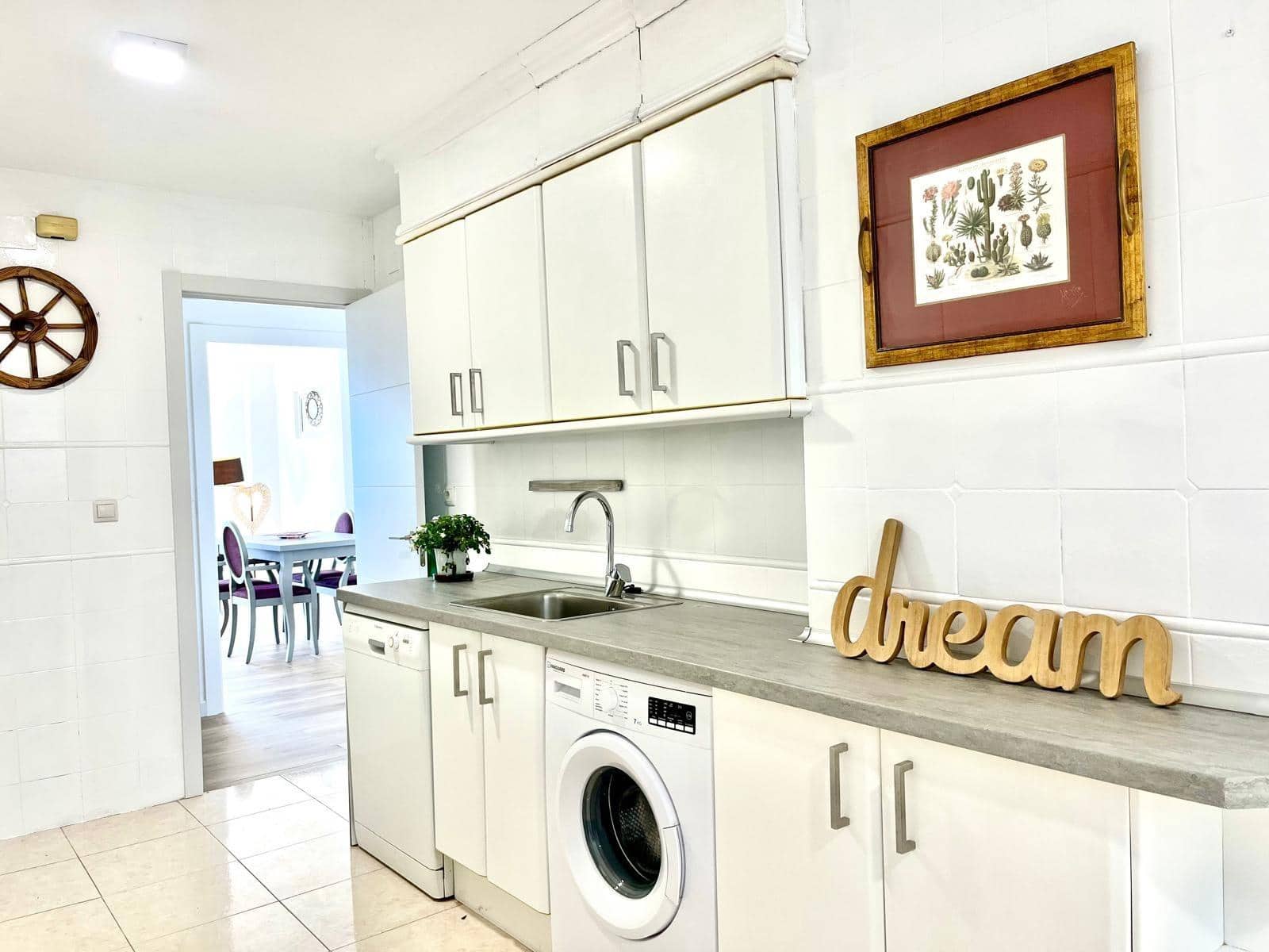 3 soverom Leilighet til leie i Malaga by - € 1 900 (Ref: 9677408)