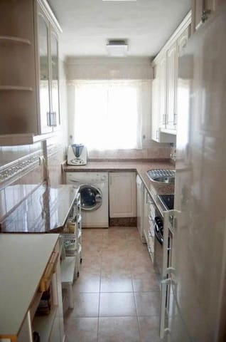 Villa/Maison Mitoyenne de 2 chambres à louer à La Cala del Moral, Rincón de la Victoria - 1 100 € (Ref: 9679786)