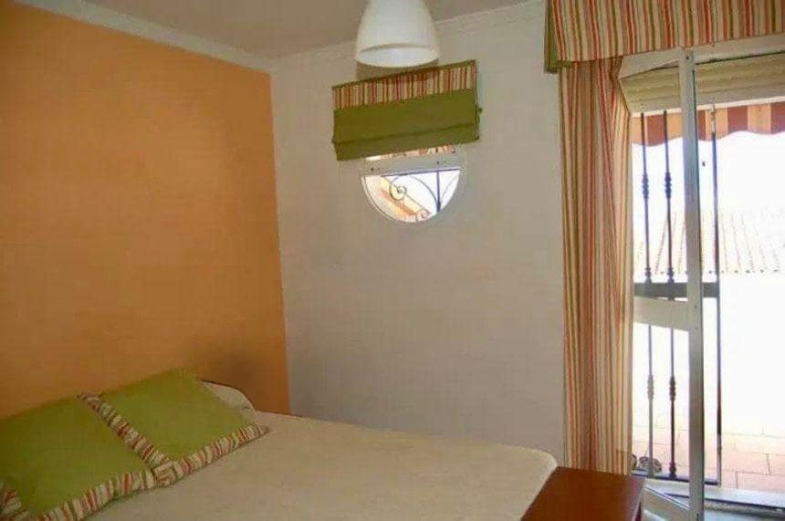 Villa/Maison Mitoyenne de 2 chambres à louer à La Cala del Moral avec piscine garage - 1 100 € (Ref: 9679786)