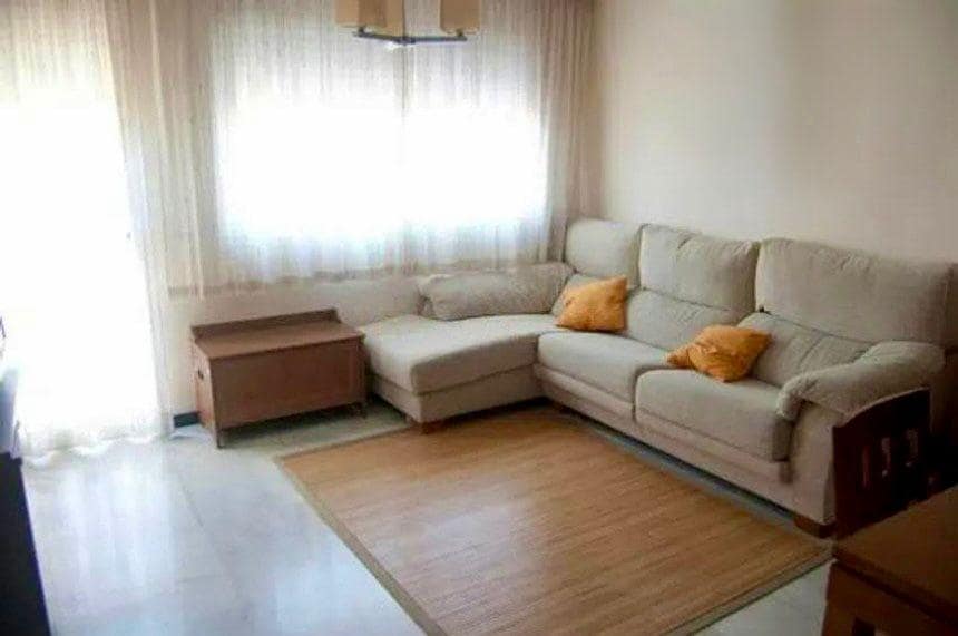 Adosado de 2 habitaciones en La Cala del Moral en alquiler con piscina garaje - 1.100 € (Ref: 9679786)