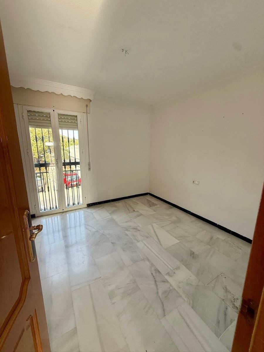 Adosado de 2 habitaciones en La Cala del Moral en alquiler con piscina garaje - 1.100 € (Ref: 9679786)