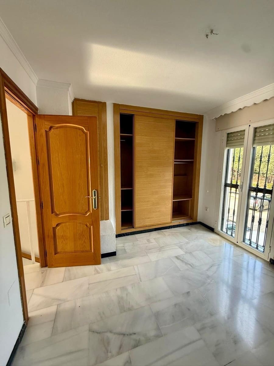 Adosado de 2 habitaciones en La Cala del Moral en alquiler con piscina garaje - 1.100 € (Ref: 9679786)