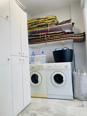 2 sovrum Takvåning att hyra i Urbanización Santa Rosa, Torrox med pool - 1 350 € (Ref: 9682470)