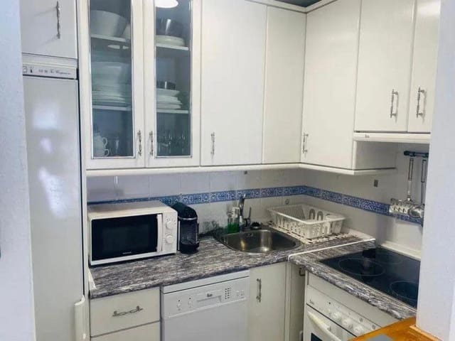 2 sovrum Takvåning att hyra i Urbanización Santa Rosa, Torrox med pool - 1 350 € (Ref: 9682470)