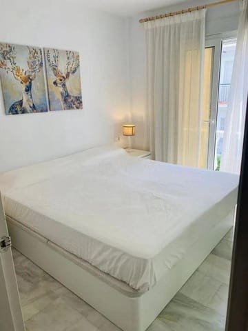 2 bedroom Penthouse for rent in Urbanización Santa Rosa, Torrox with pool - € 1,350 (Ref: 9682470)