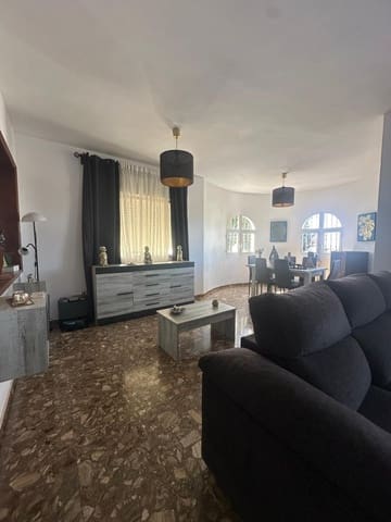 4 soverom Villa til salgs i Caleta de Vélez, Vélez-Málaga med svømmebasseng garasje - € 650 000 (Ref: 9682471)