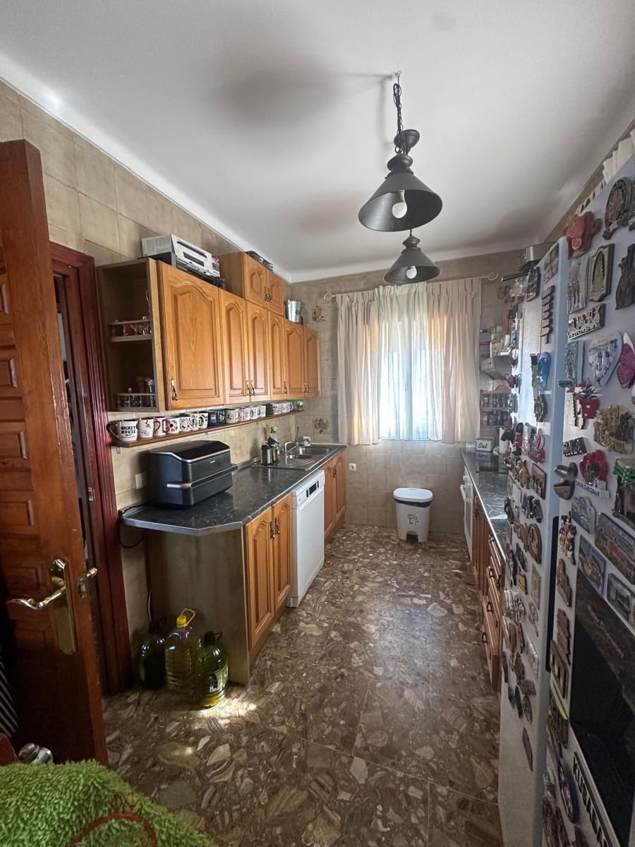 4 sypialnia Willa na sprzedaż w Caleta de Velez z basenem garażem - 650 000 € (Ref: 9682471)