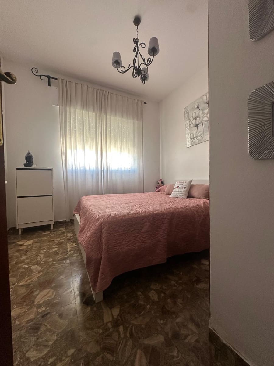 4 sypialnia Willa na sprzedaż w Caleta de Velez z basenem garażem - 650 000 € (Ref: 9682471)