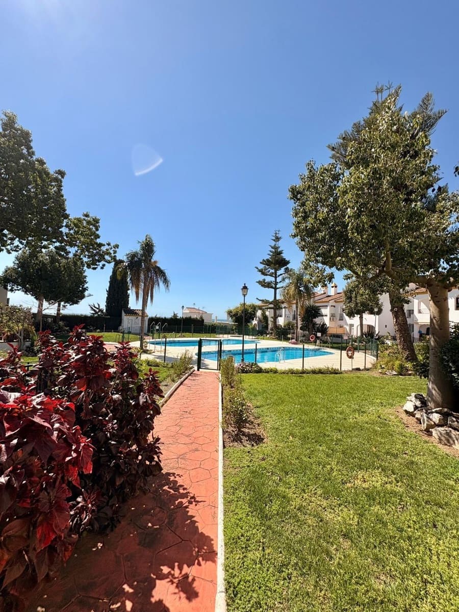 1 chambre Appartement à vendre à Caleta de Velez avec piscine - 178 000 € (Ref: 9686343)