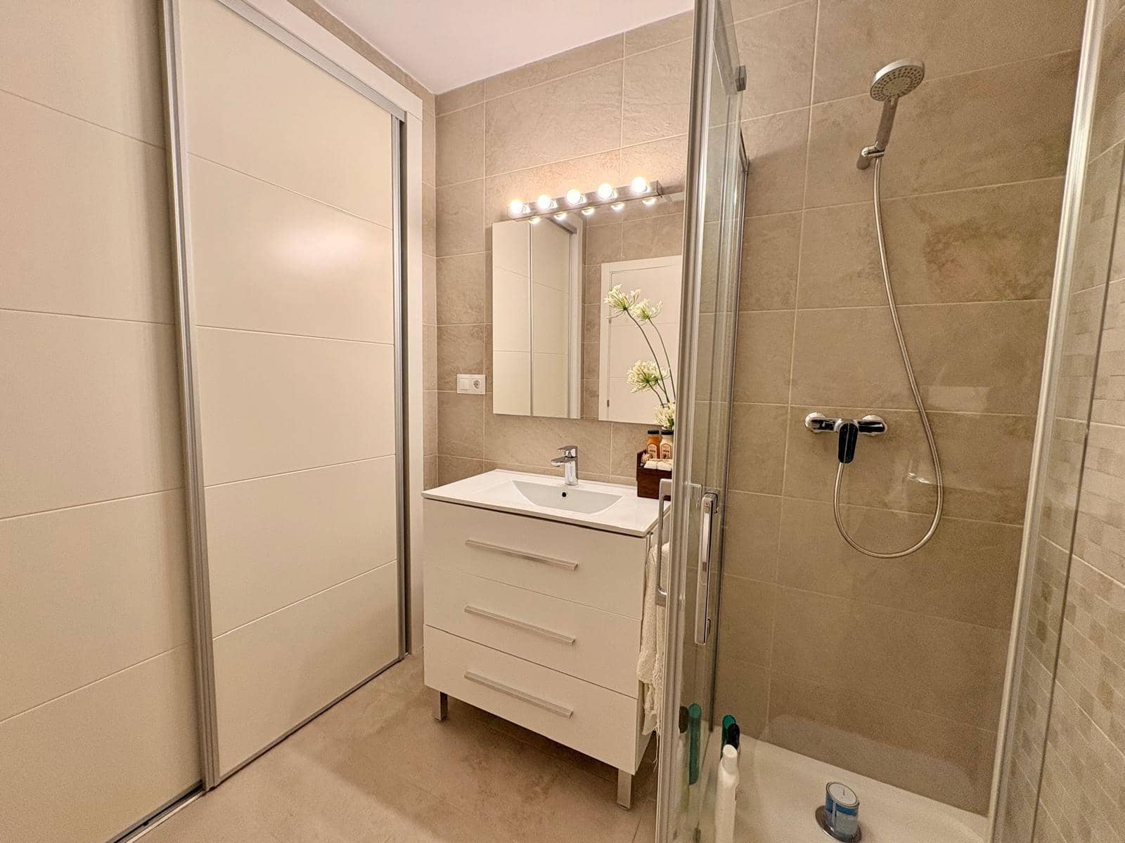 1 bedroom Apartment for sale in Caleta de Velez with pool - € 178,000 (Ref: 9686343)