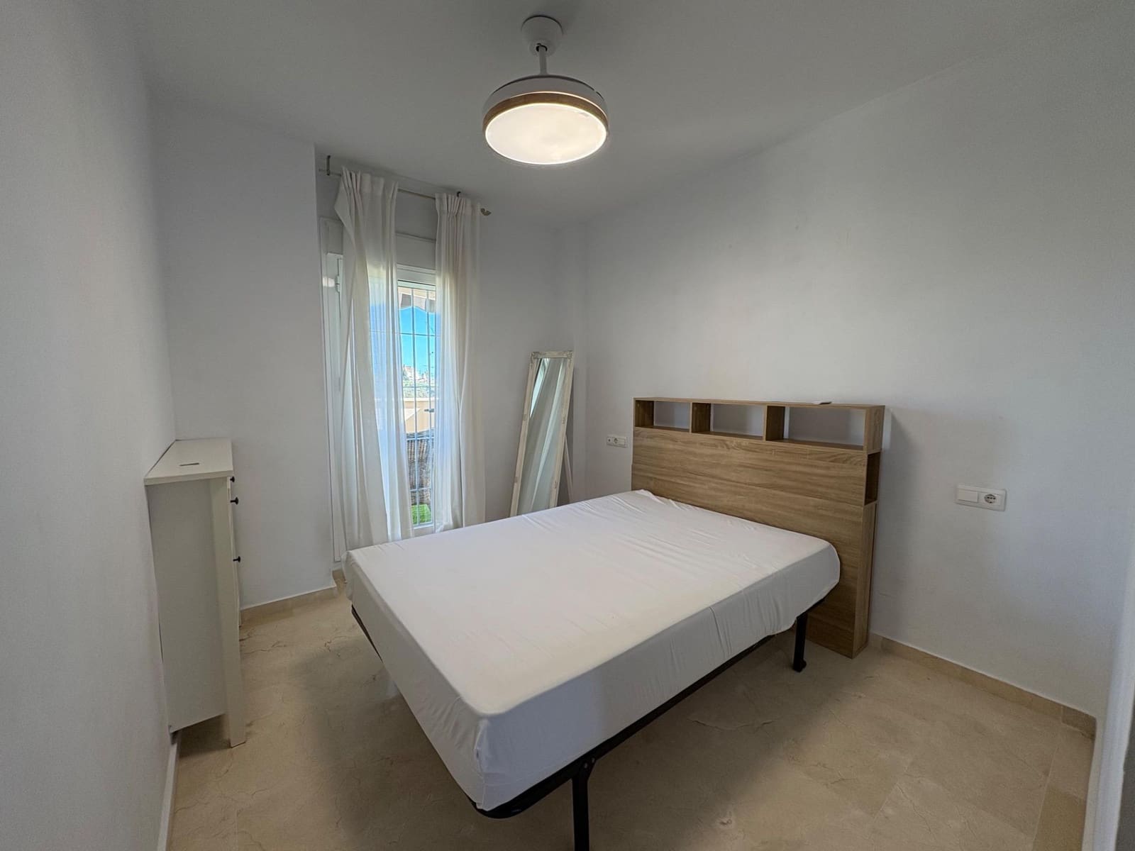 3 quarto Apartamento para venda em Caleta de Velez com piscina - 390 000 € (Ref: 9690535)