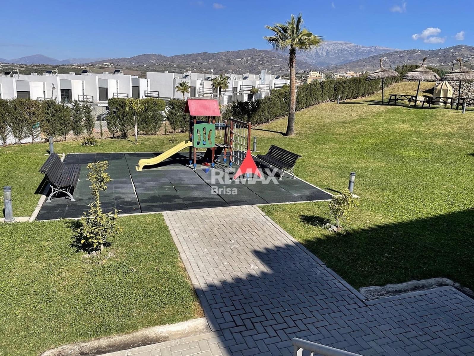 3 quarto Apartamento para venda em Caleta de Velez com piscina - 390 000 € (Ref: 9690535)