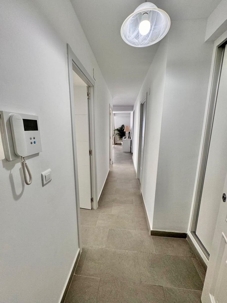 2 bedroom Apartment for rent in Algarrobo with pool - € 900 (Ref: 9695265)